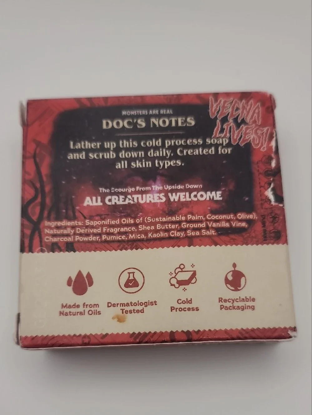 Dr. Squatch Stranger Things Experiment No. 011 Men's Natural Soap - Blue & Cream